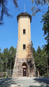 Perlaser Turm